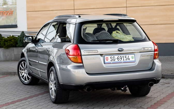 Subaru Outback cena 21900 przebieg: 208000, rok produkcji 2006 z Radom małe 704